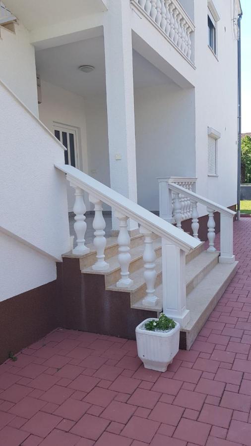 Apartments Somi بوريتش المظهر الخارجي الصورة