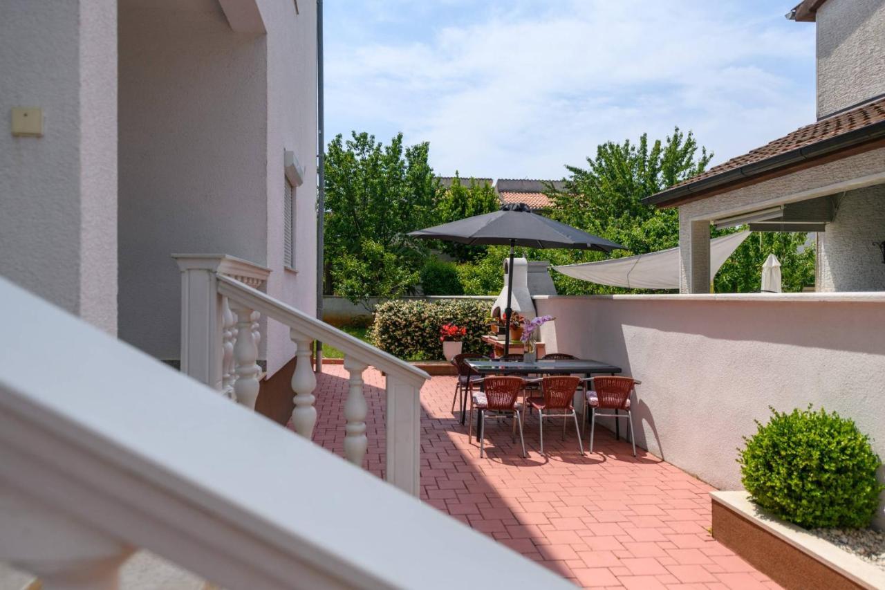 Apartments Somi بوريتش المظهر الخارجي الصورة